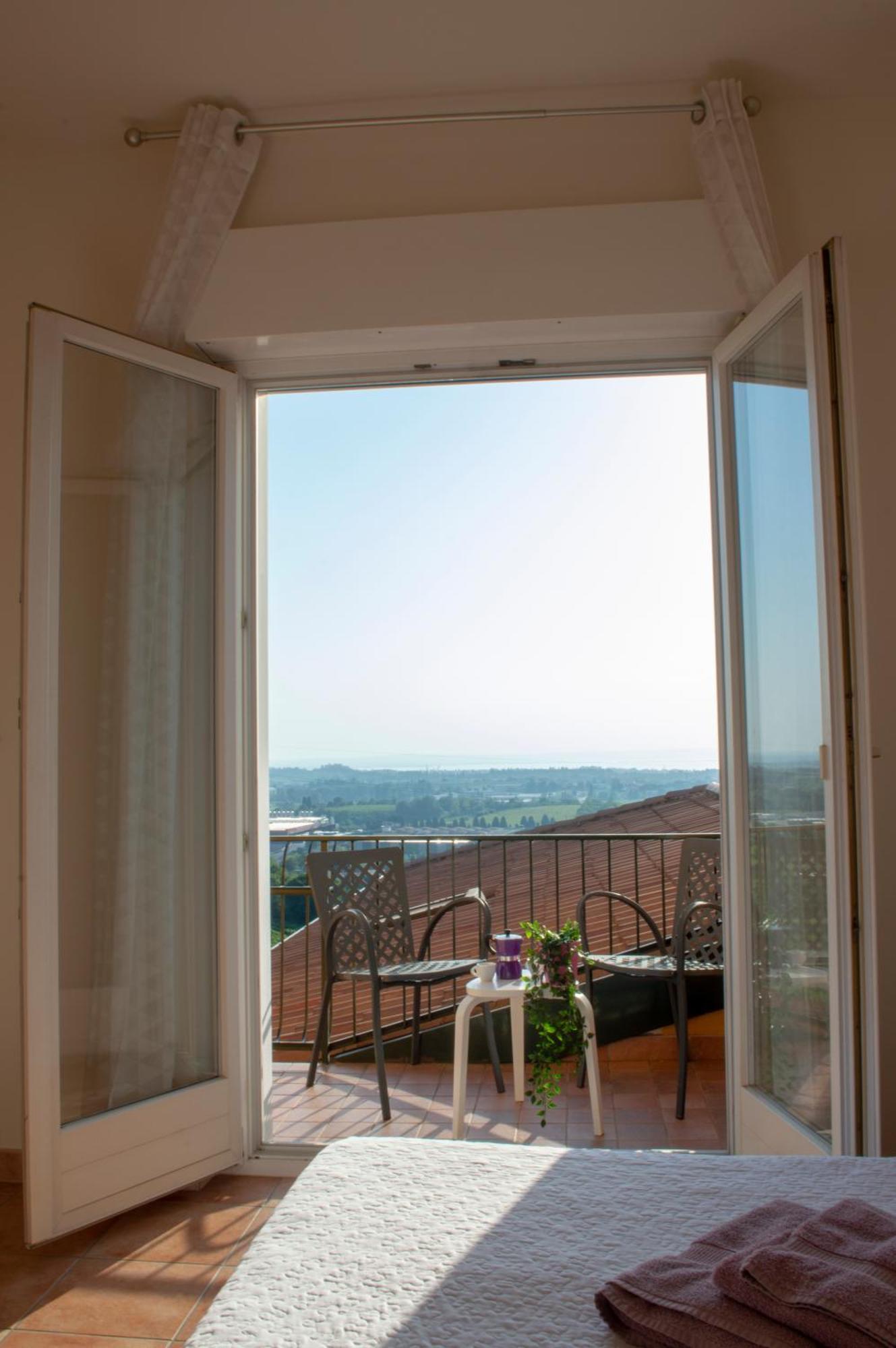 Nice Apartments Lake View & Free Parking Pastrengo Extérieur photo